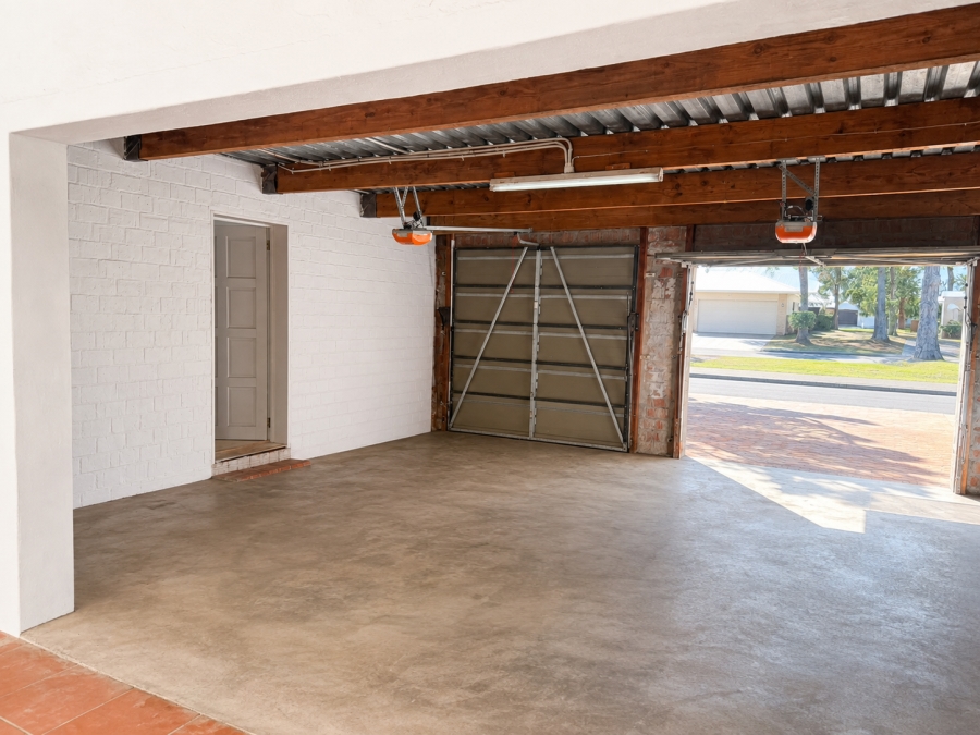 To Let 4 Bedroom Property for Rent in Edgemead Western Cape